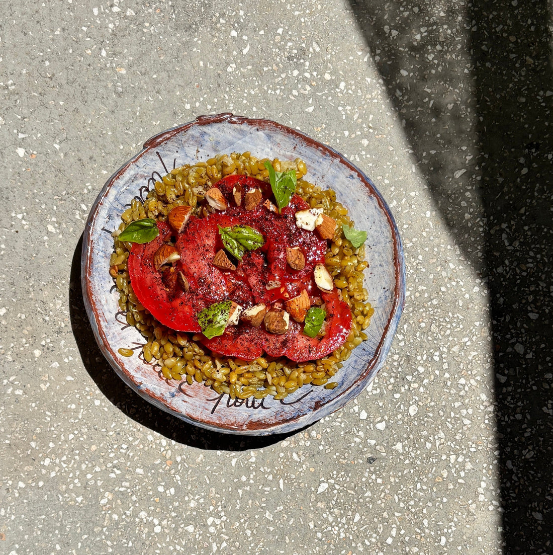 Freekeh salad with tomatoes and sumac